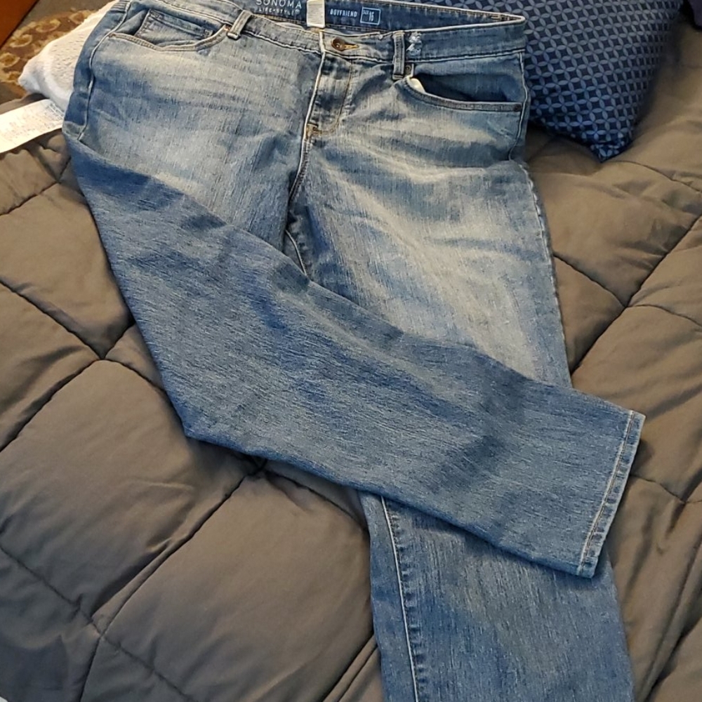 Boyfriend cut jeans